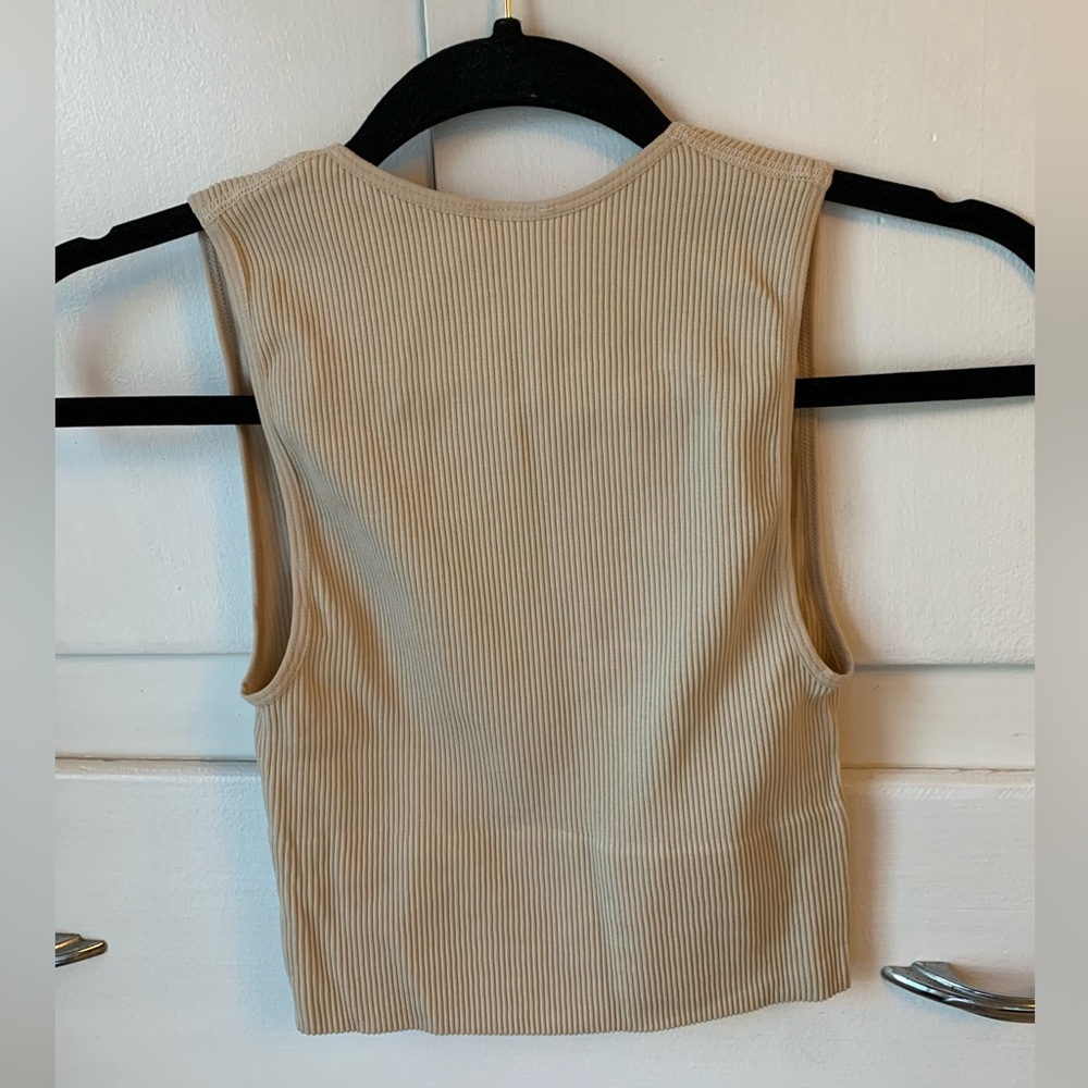 Dynamic Ribbed crop top - Picture 7 of 7